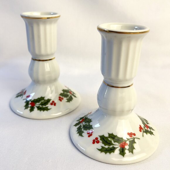 Kashima Vintage Christmas Holly Candleholders 1960s Porcelain Gold Trim Japan - Picture 1 of 7